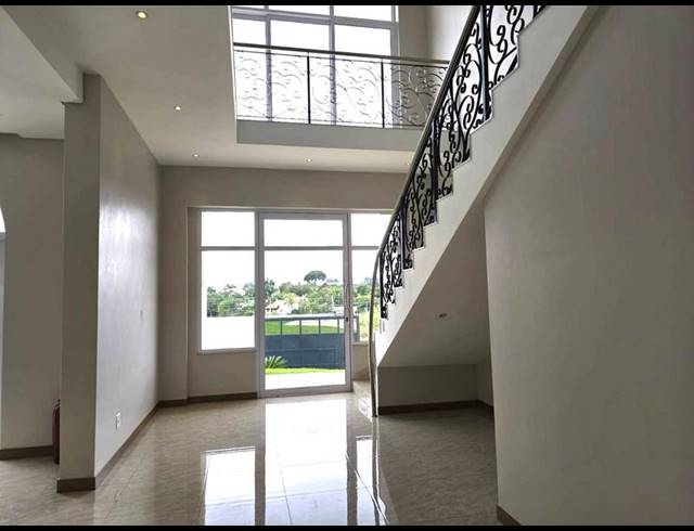 5 BEDROOM PROPERTY TO RENT IN WATERKLOOF HEIGHTS